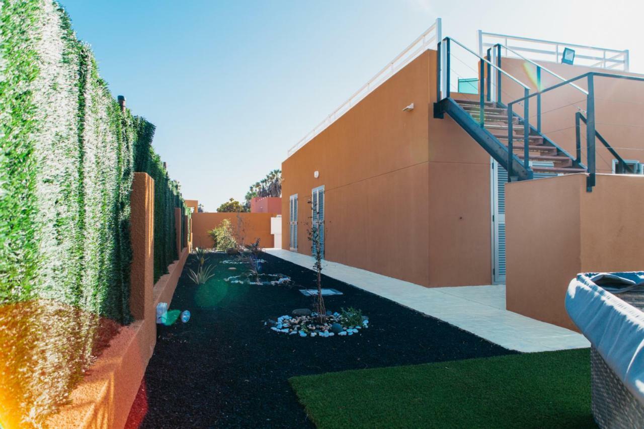 Eco White With Climatized Pool *