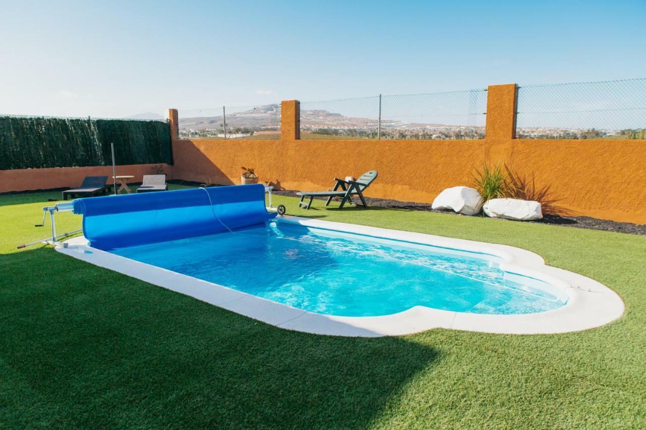 Eco White With Climatized Pool *
