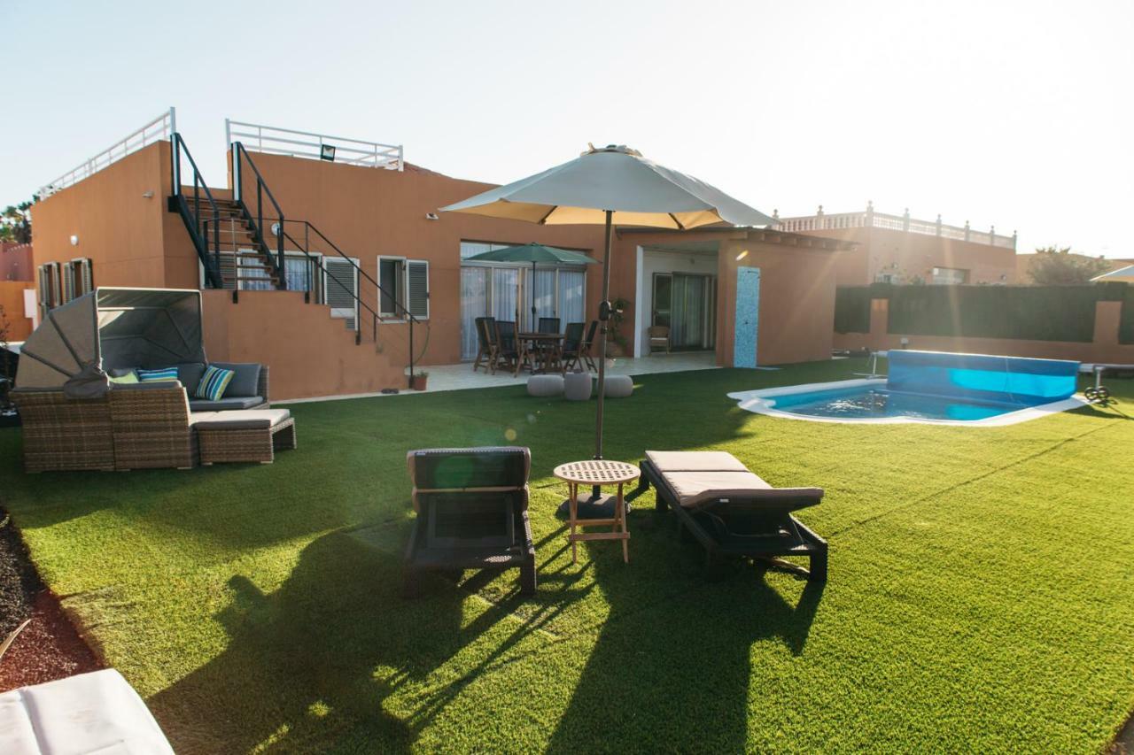 Eco White With Climatized Pool *